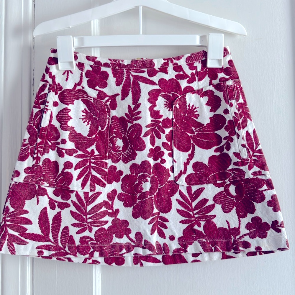 TopShop | Red and White Floral Mini Skirt | Size 2